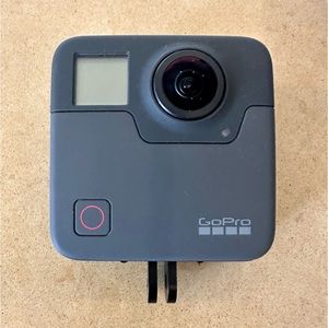 GoPro Fusion 360 with original box & post & parts